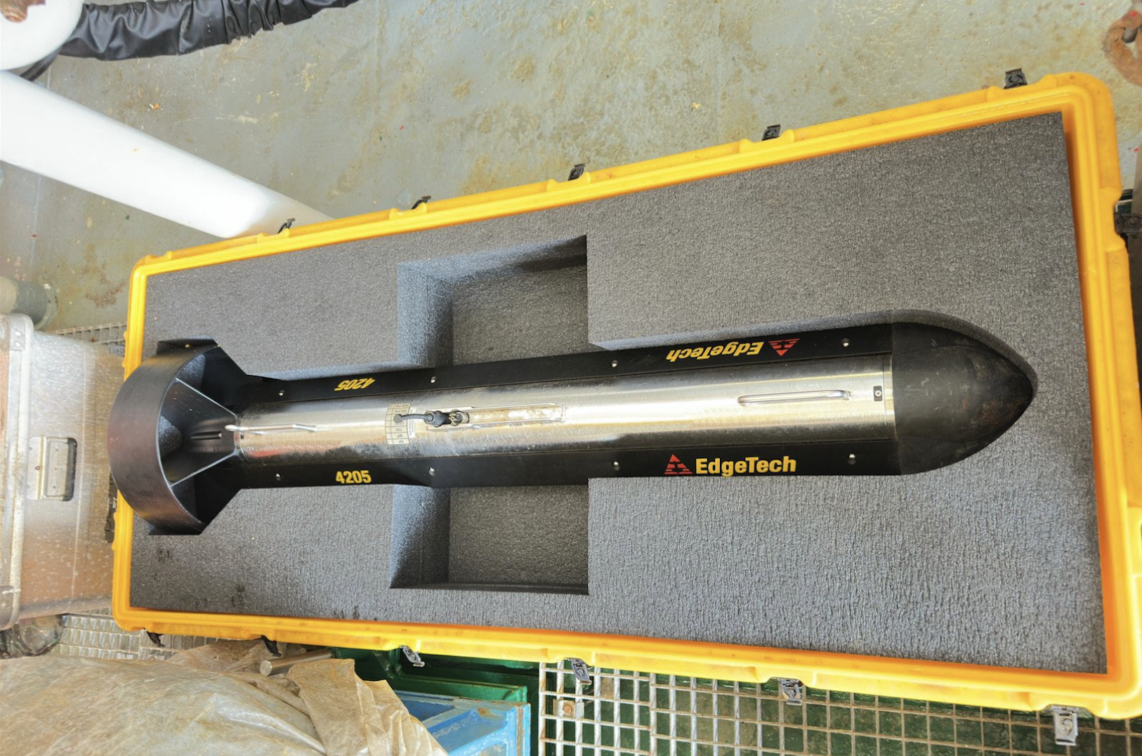 4510-edgetech-4205-side-scan-sonar-system_1